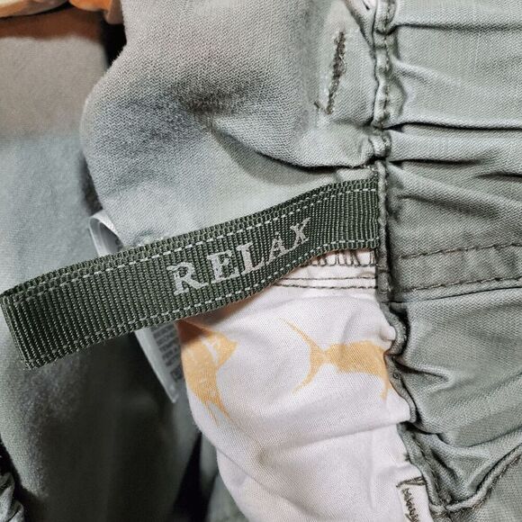 Tommy Bahama Shorts Men XL Green Gray Cargo Relaxed Fit Flat Front Elastic Waist - Picture 10 of 12